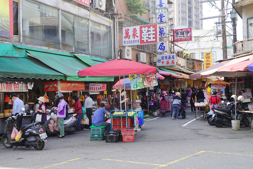 【龍岡忠貞市場米干推薦】在地30年老店 美味招牌米干/豌豆粉 忠貞誠-原忠貞市場無名米干