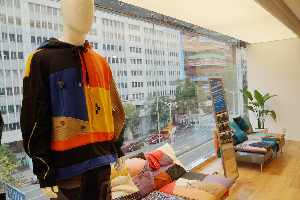 【台北東區必逛】夏日必帶單品色彩新美學 台式風格五感新體驗 UNIQLO TAIPEI 全球旗艦店