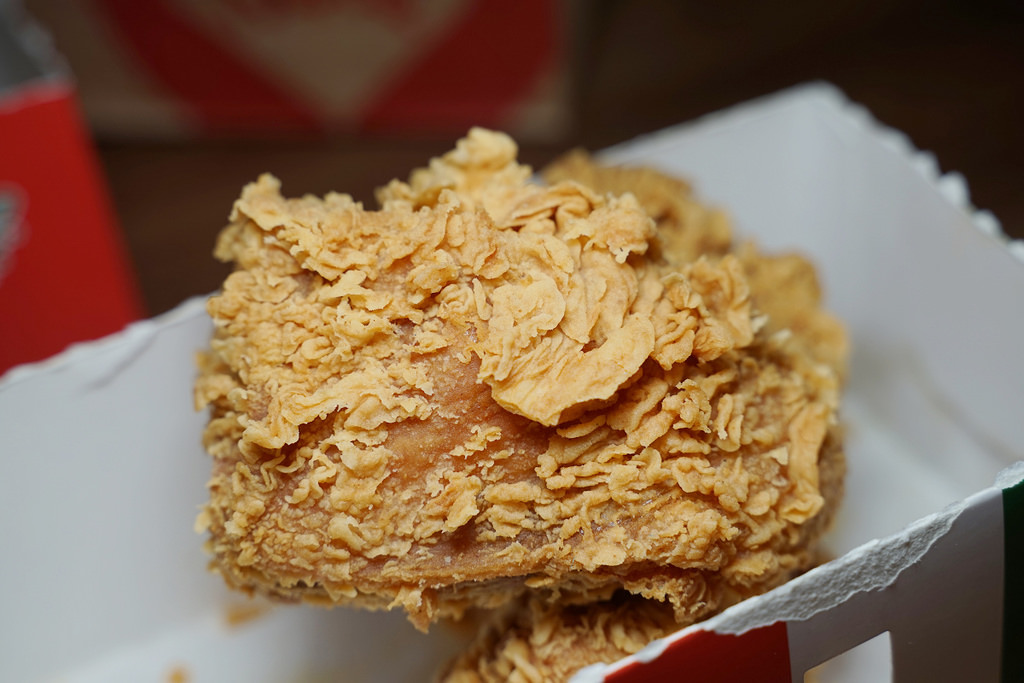 【中壢炸雞推薦】現點現炸超酥脆 義式+脆皮炸雞 拿坡里炸雞中壢新生店