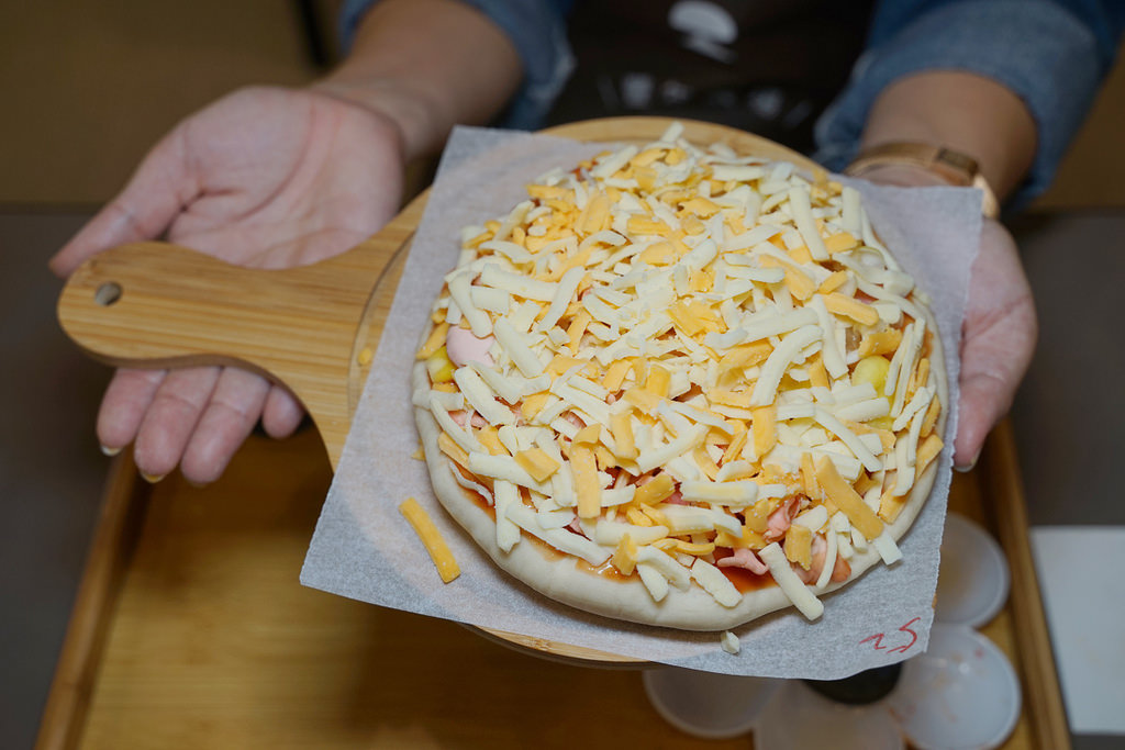 【南投埔里免費景點推薦】菇菇Pizza/彩繪手作DIY 親子採菇體驗超好玩 豐年靈芝菇類生態農場