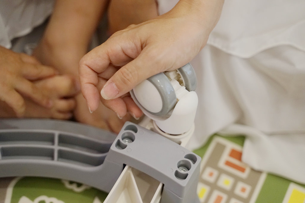 【兒童成長椅推薦】4-14歲學齡兒童適用 無毒皮革材質 Backbone椎座工學-Kuma兒童成長椅