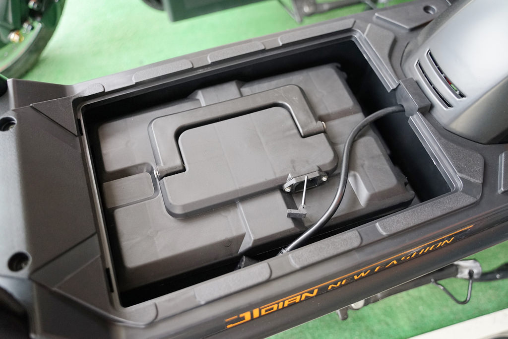 【台北電動機車推薦】免駕照可攜式電池 工廠直銷合法上路 永昌電動車北市大安店