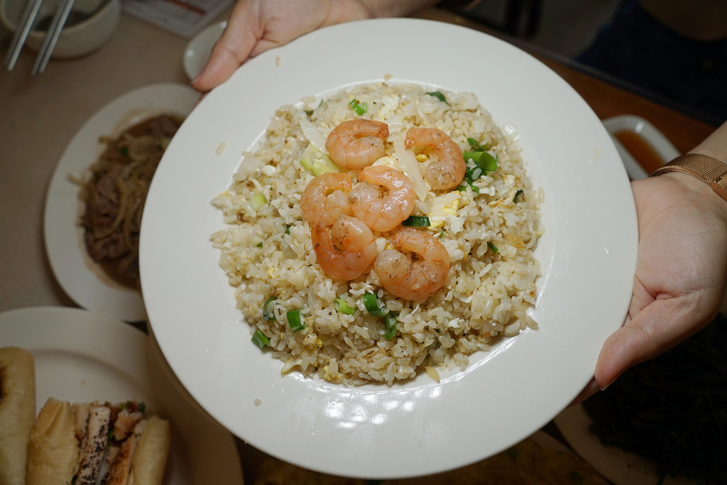 【新竹越南料理推薦】新竹工研院美食好選擇 美味生菜春捲/法國麵包香茅雞肉 明昌越式餐館
