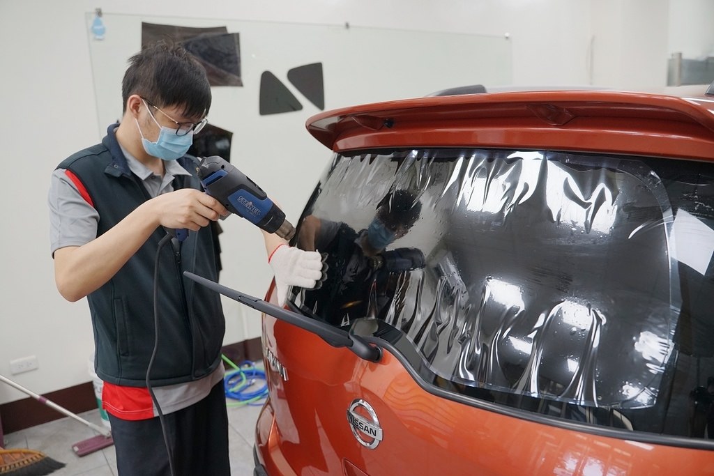 【桃園汽車隔熱紙推薦】Llumar龍膜隔熱紙 世界最大隔熱紙生產製造廠 宏昇汽車玻璃隔熱紙