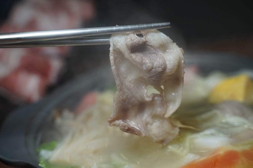 【宜蘭冬山小火鍋推薦】冰淇淋/白飯/胖胖酥/冷熱飲無限量供應吃到飽 美味蒜爆蛤蠣鍋/麻辣奶奶鍋 熊飽MINI平價鍋物冬山店