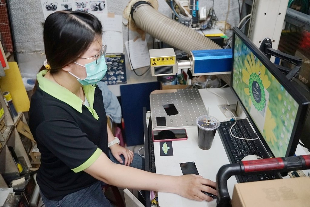 【台南機車材料行推薦】排氣管修改訂做訂製 雷射雕刻機批發教學 金輪動力開發有限公司