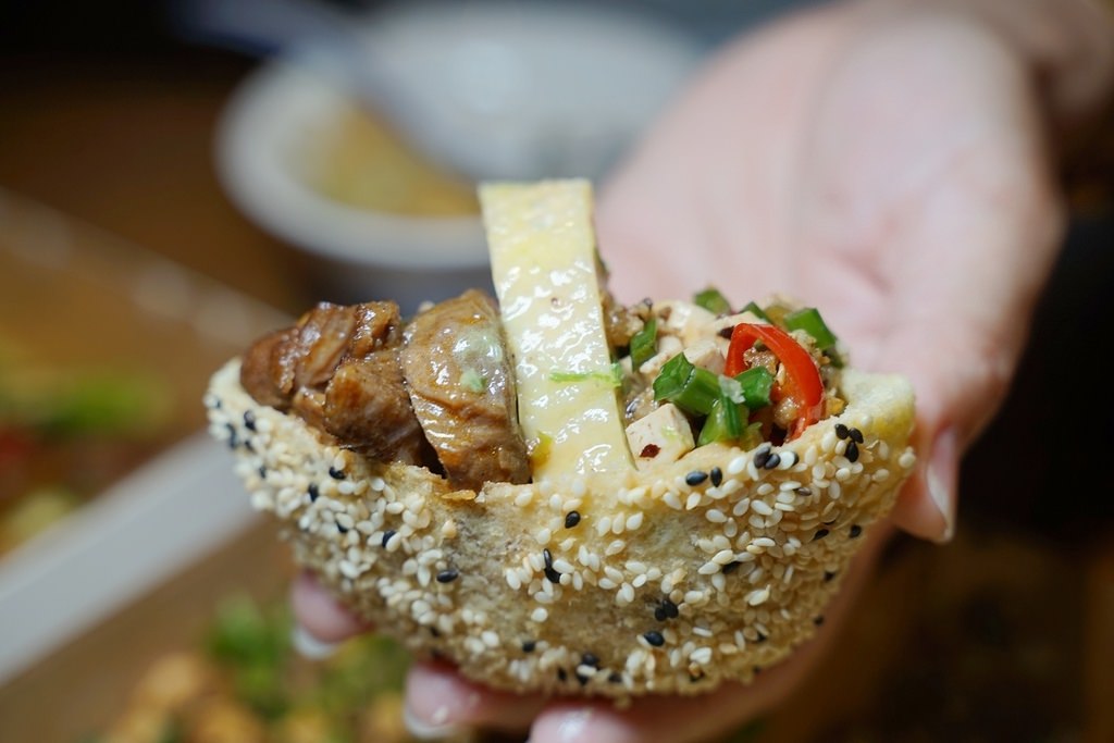 【台南美食外送便當推薦】新式料理手法結合傳統川菜元素 高級防疫餐盒 LA時尚川菜永康店