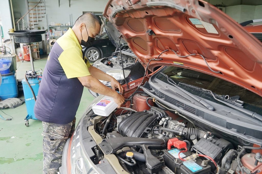 【屏東潮州汽車保養廠推薦】潮州鎮限定代客牽車保養驗車 大小型車定期檢驗好選擇 皇傑汽車檢驗廠