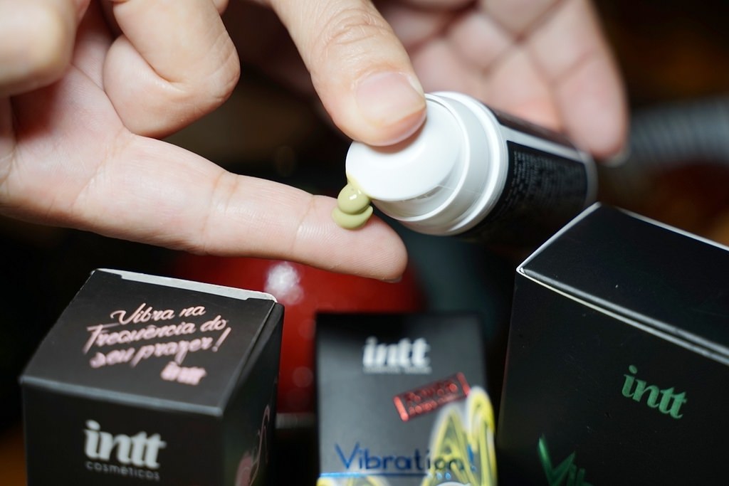 【情趣潤滑液推薦】老司機專用【巴西 Intt Vibration 爆跳式高潮液】大麻籽油/泡泡糖/伏特加激情凝露