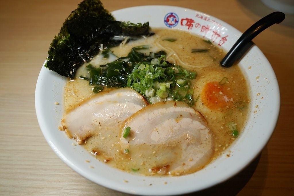【中壢拉麵推薦】大江購物中心美食好選擇 日本北海道札幌拉麵 味の時計台