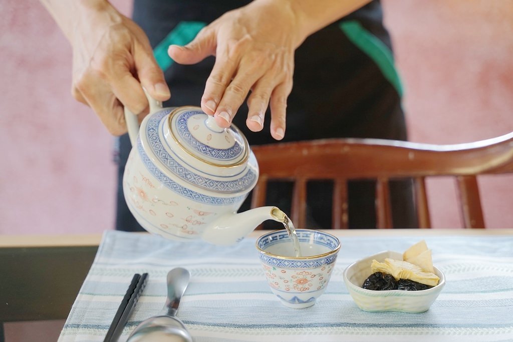 【宜蘭私廚無菜單料理推薦】正濱漁港美食好選擇 預約制友善環境食材 母湯 Mom's Soup