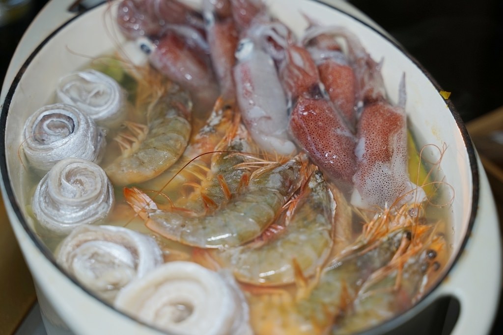 【宜蘭私廚無菜單料理推薦】正濱漁港美食好選擇 預約制友善環境食材 母湯 Mom's Soup