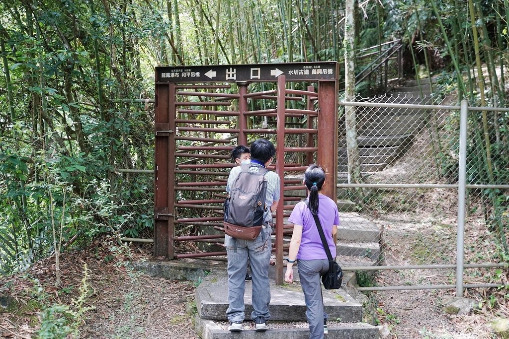 【桃園玩水好去處】唯一合法溪流戲水區正式開放 一票玩到底還有天空步道/風動石/天空繩橋/龍鳳瀑布 小烏來風景特定區宇內溪戲水區