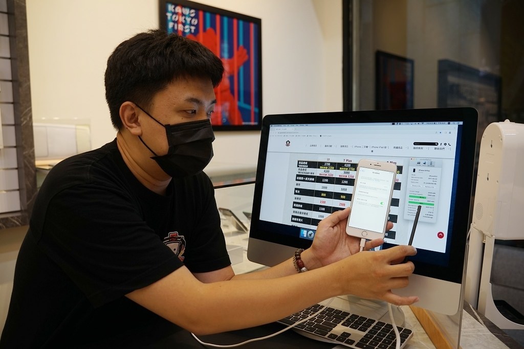 【台中南屯手機維修推薦】 iPhone換電池終身保固 面對面維修快速方便 台中保衛站