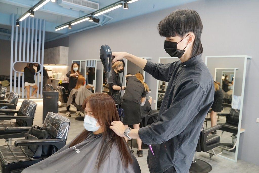 【新北泰山染髮推薦】女生染髮不分長短1500元 頭皮護髮全品項買1送1 泰山髮廊推薦Wor hair髮廊