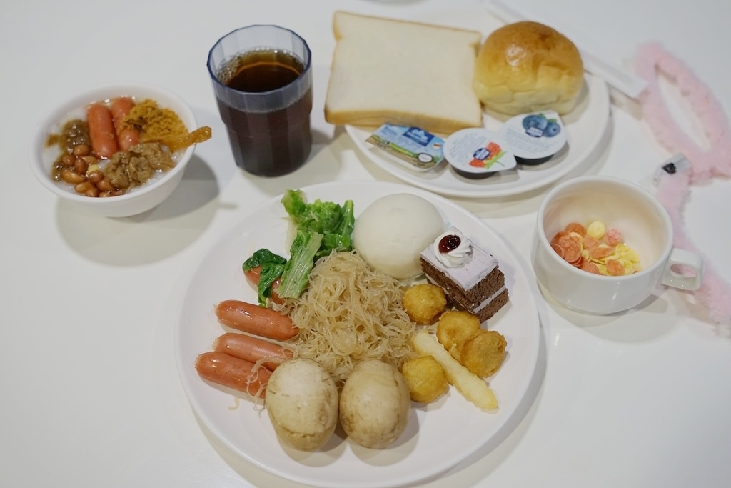 【花蓮市區平價住宿飯店推薦】客房免費Wi-Fi 位於花蓮市中心 鮪魚家族飯店花蓮館