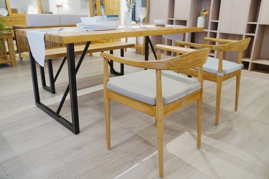 【台中大里家具店推薦】印尼大廠進口柚木家具 柚木家具配置裝潢空間設計服務 歐克斯柚木大里店