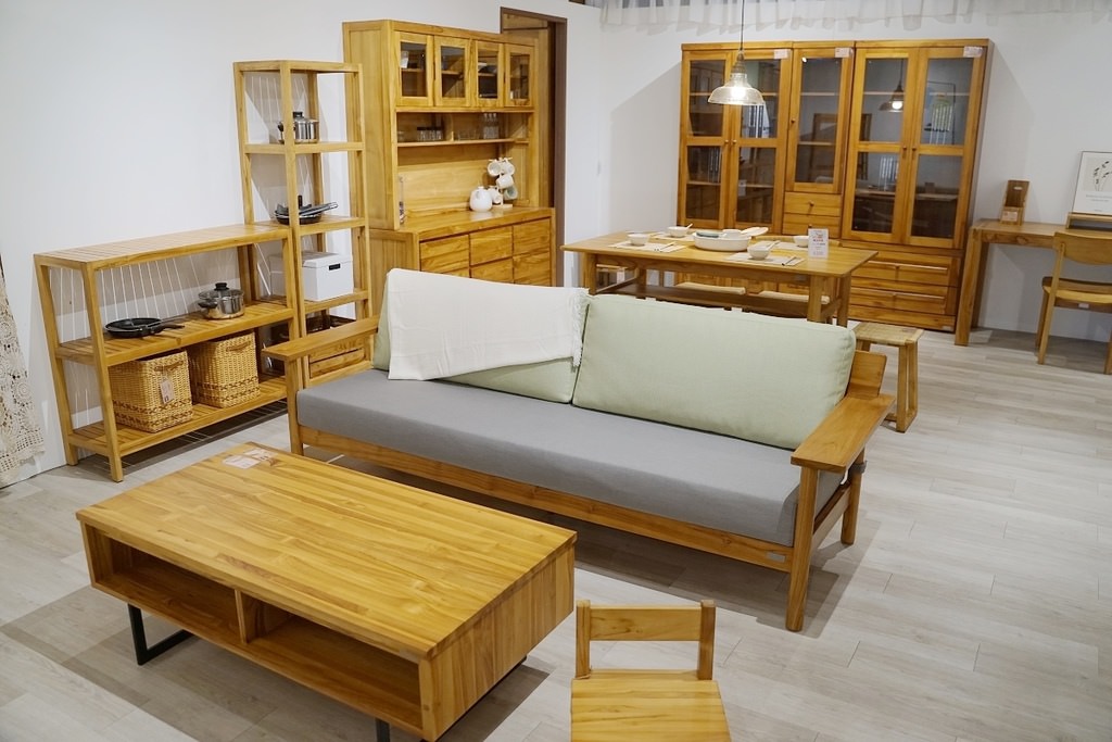 【台中大里家具店推薦】印尼大廠進口柚木家具 柚木家具配置裝潢空間設計服務 歐克斯柚木大里店
