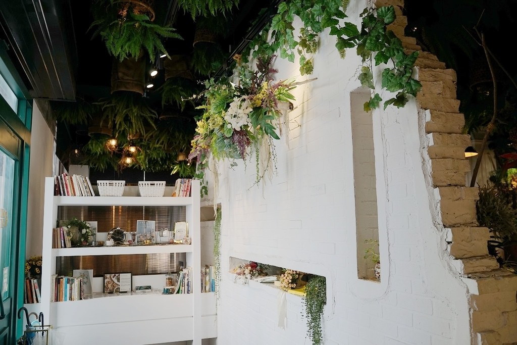 【新竹金山街美食推薦】IG打卡熱門溫室花園餐廳 新竹情侶約會用餐好選擇 Garden Party