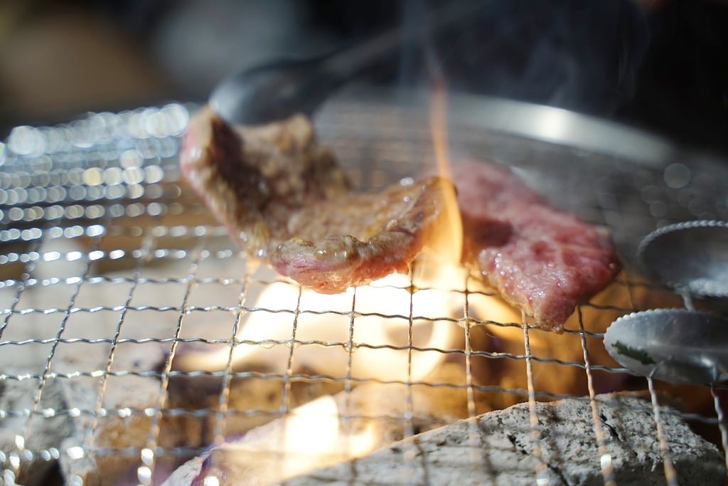 【台中西屯區燒肉推薦】超人氣逢甲燒肉 真正炭火燒肉 激推內藏燒肉 Hi燒肉!青海創始店