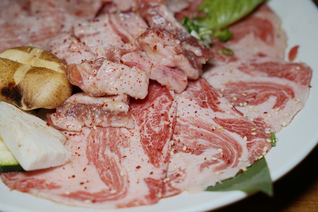【台中西屯區燒肉推薦】超人氣逢甲燒肉 真正炭火燒肉 激推內藏燒肉 Hi燒肉!青海創始店