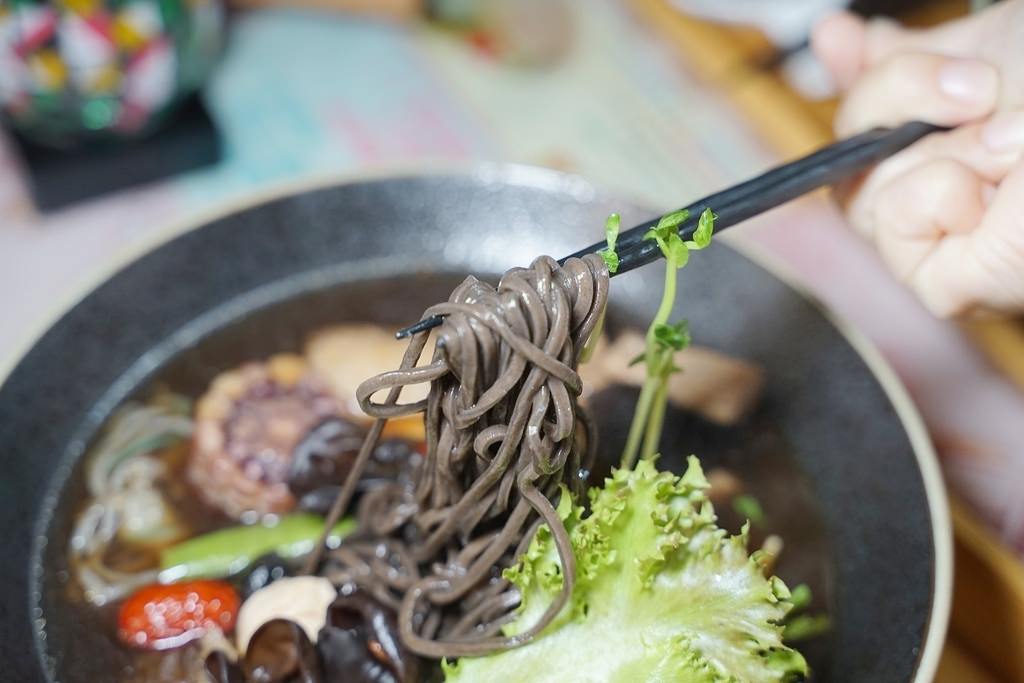 【南投埔里素食餐廳推薦】無國界料理全素餐廳 低卡低脂低熱量 樂川櫻田風華小鋪Zakka & 樂川茶食素食餐廳