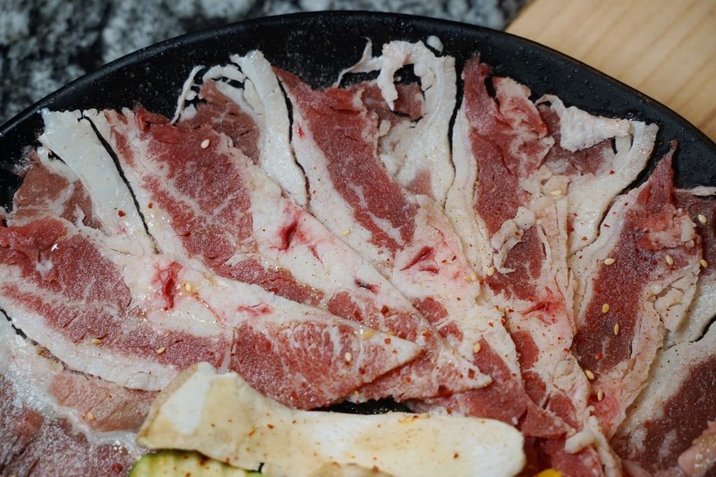 【高雄左營燒肉推薦】高雄內臟燒烤第一品牌 高雄日式燒肉好選擇 i燒肉炭火內臟啤酒專賣店