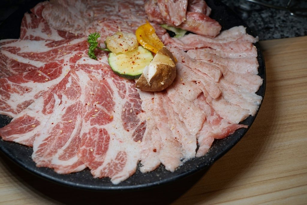 【高雄左營燒肉推薦】高雄內臟燒烤第一品牌 高雄日式燒肉好選擇 i燒肉炭火內臟啤酒專賣店