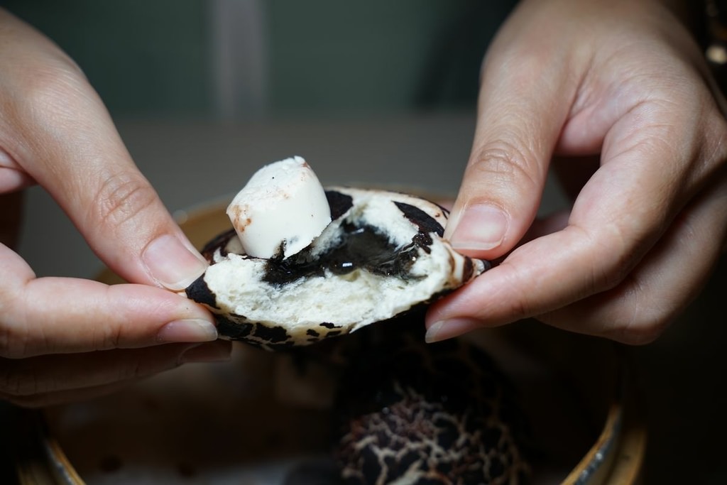 【台北內湖港式茶餐廳推薦】超大份量豐收五寶飯 道地港味廣州炒脆麵 翡翠燒臘茶餐廳西湖店