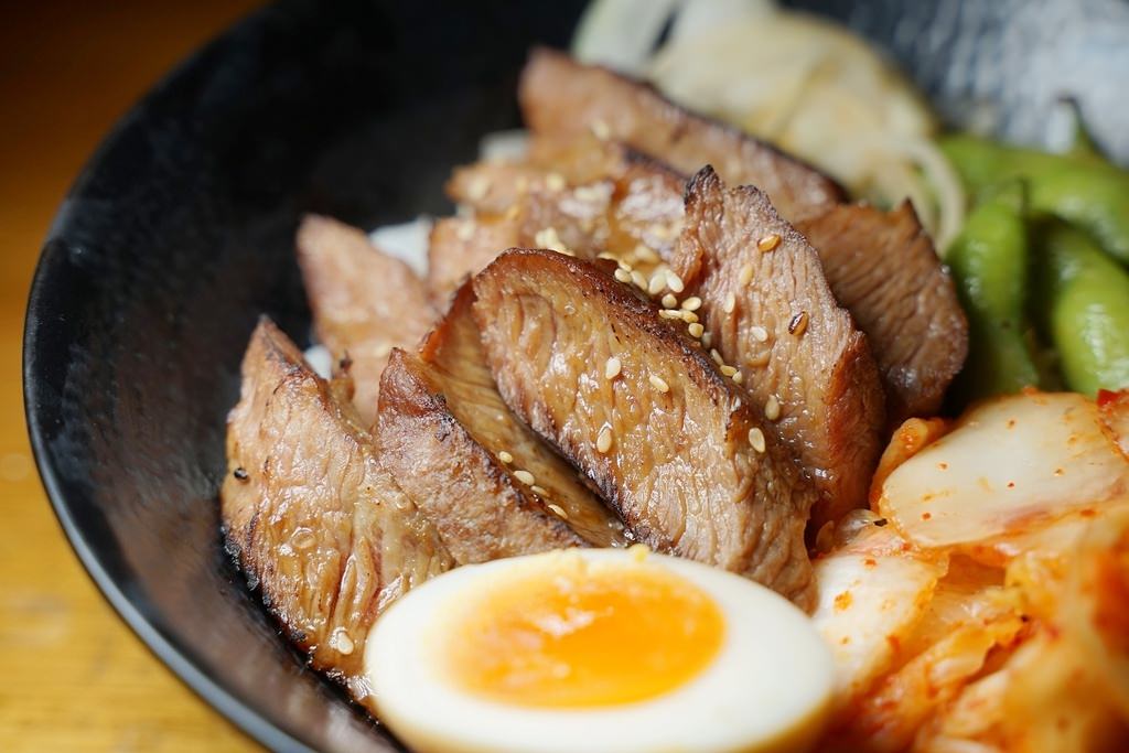 【台北內湖丼飯推薦】小學教室用餐環境 高CP值好吃丼飯 小學日燒肉丼食堂內湖店