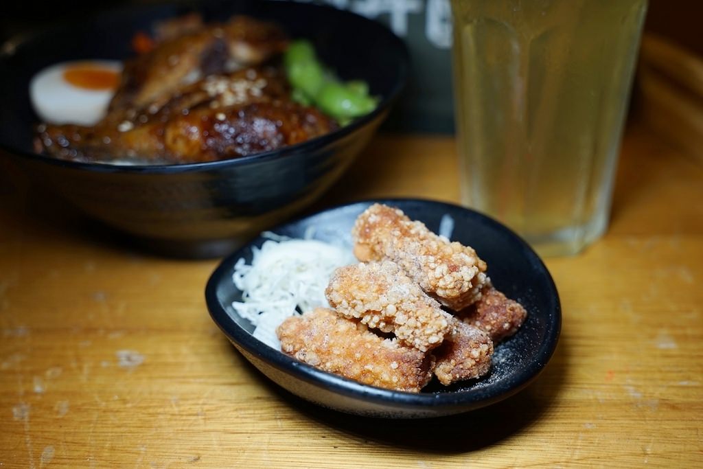 【台北內湖丼飯推薦】小學教室用餐環境 高CP值好吃丼飯 小學日燒肉丼食堂內湖店