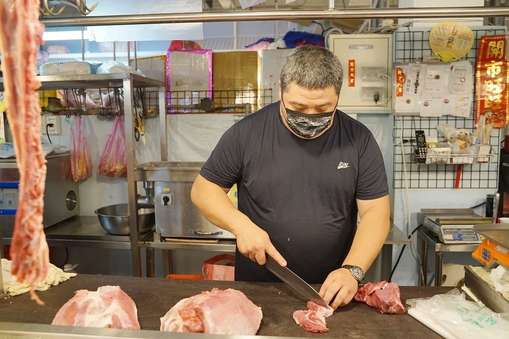 【台北成功市場豬肉攤推薦】台灣本土黑毛猪 店家自製熟食手工丸類 A88生鮮黑毛豬