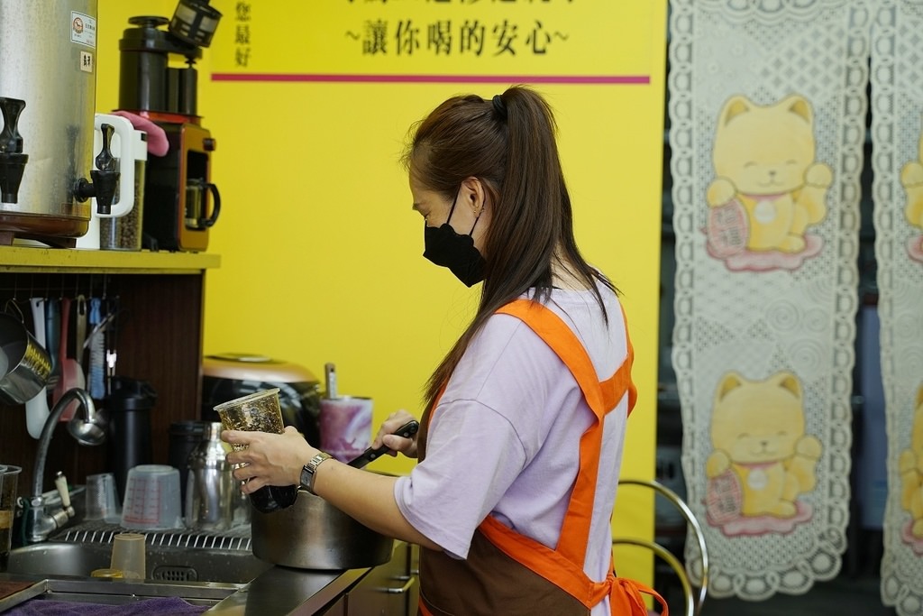 【屏東枋山手搖飲料店推薦】屏鵝公路品味軒休息站內 美味好喝黑糖珍珠鮮奶茶 福之堂手炒黑糖茶飲枋山品味軒店