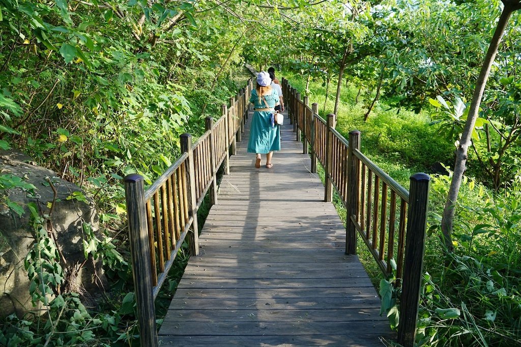 【屏東獅子鄉免費景點推薦】幼幼級獅頭山步道 LOVE藝術裝置+絕美海景 獅頭山廣場