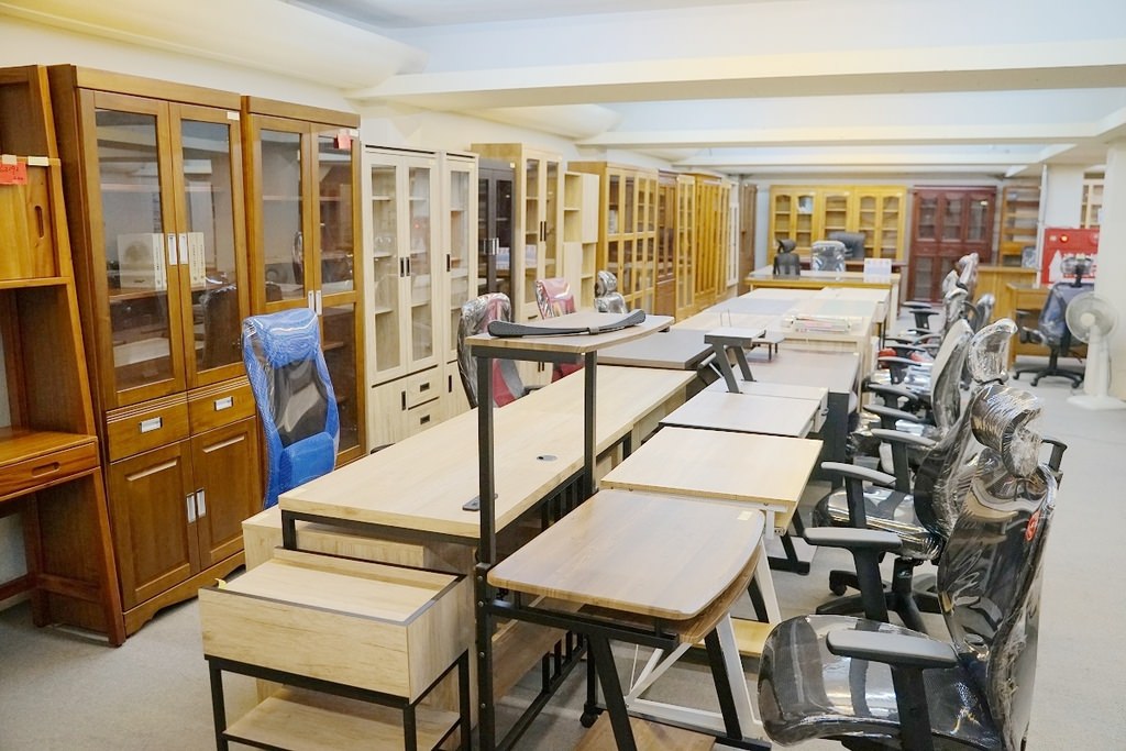 【桃園蘆竹南崁家具行推薦】床墊自產自銷31年 最完美弧度貼心電動床 德新傢俱蘆竹南崁店