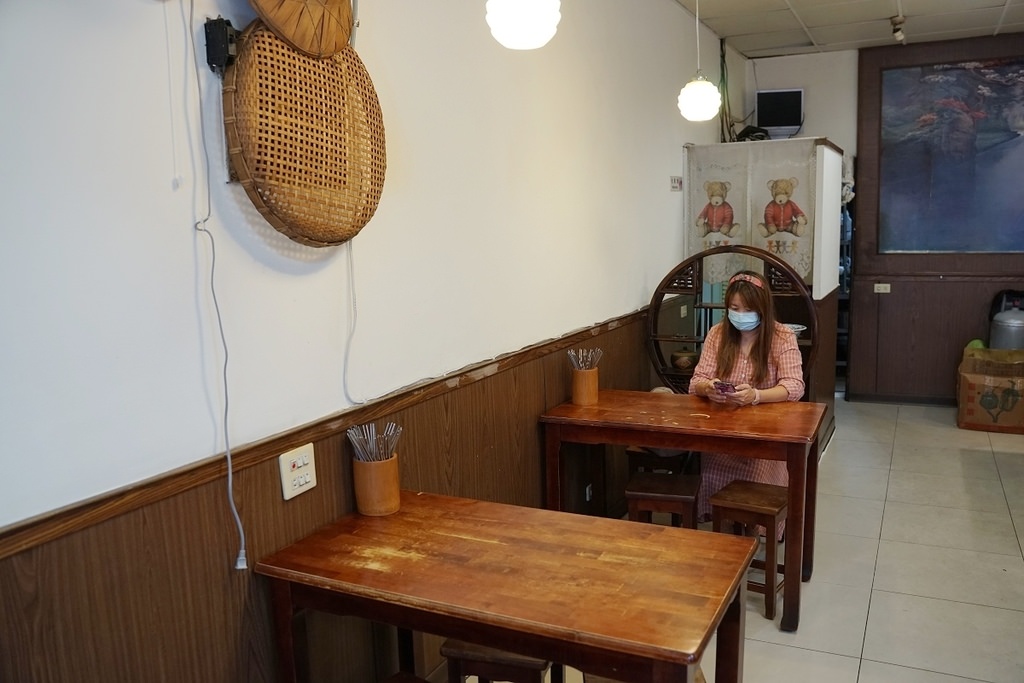 【桃園平鎮便當店推薦】20年便當老店 每日新鮮時蔬/獨家調配醬汁 三國東風也炊便當