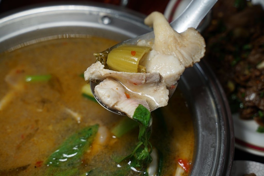 【新竹北門街美食推薦】中國八大菜系之一 香辣美味湖南菜/湘菜 阿桂羊牛雜