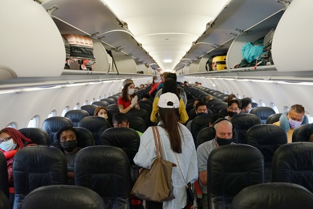 【台灣飛泰國清邁】泰越捷航空曼谷轉機全紀錄 飛機上吃泡麵真的超香