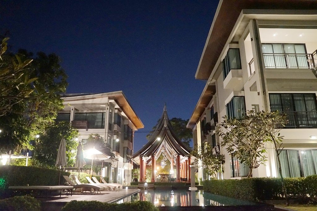 【泰國清邁住宿飯店推薦】湄南河旁室外網美泳池 豐富早餐自助吧 Maraya Hotel & Resort