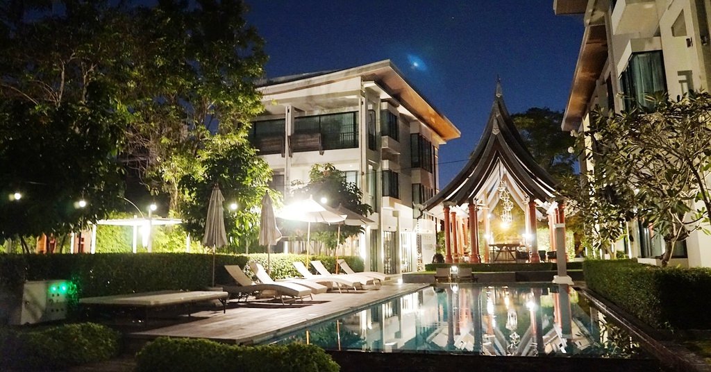 【泰國清邁住宿飯店推薦】湄南河旁室外網美泳池 豐富早餐自助吧 Maraya Hotel & Resort