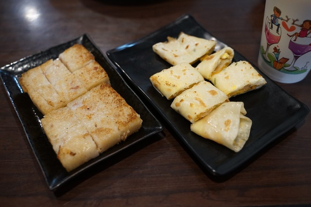 【中原大學早午餐推薦】經濟實惠早午餐套餐 美味必點粗飽鐵板麵 多滋漢堡早午餐