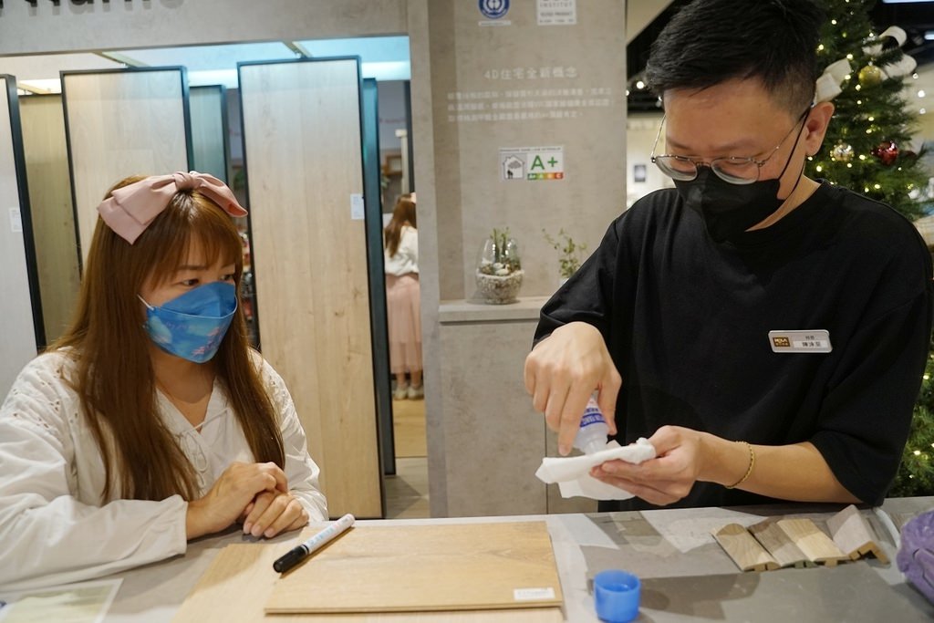 【新竹地板推薦】特恩4D超耐磨木地板 藍天使環保認證標章 特恩地板新竹東區HOLA門市