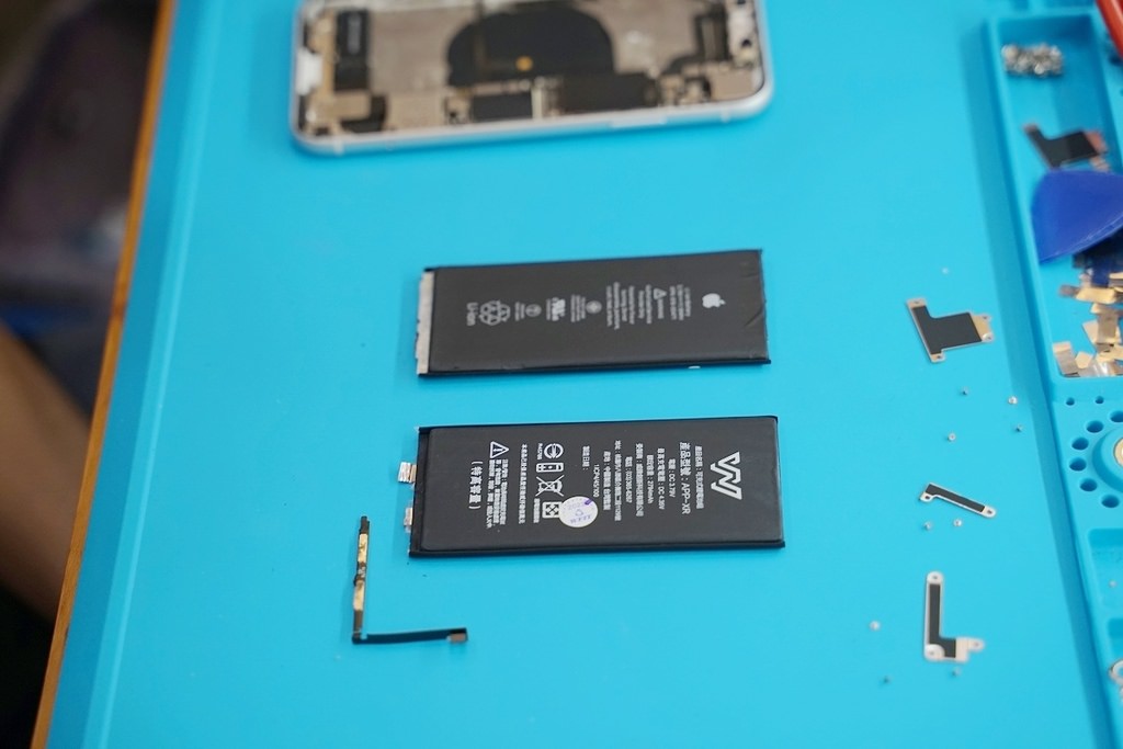 【中壢 iPhone 手機維修推薦】iPhone原廠電池更換 現場立即維修馬上交件 ProFix中壢新生店-Apple原廠零件 電池 螢幕