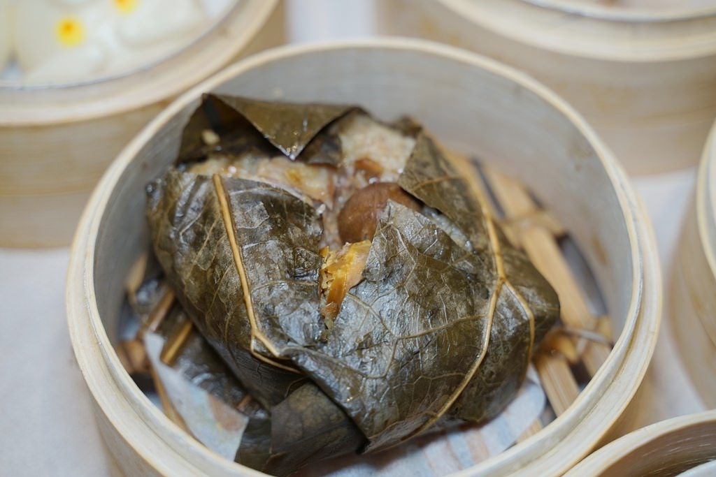 【大江購物中心美食餐廳推薦】人氣必點招牌「豬仔流沙包」 遊港必吃港式點心專門店 點點心台灣中壢大江店