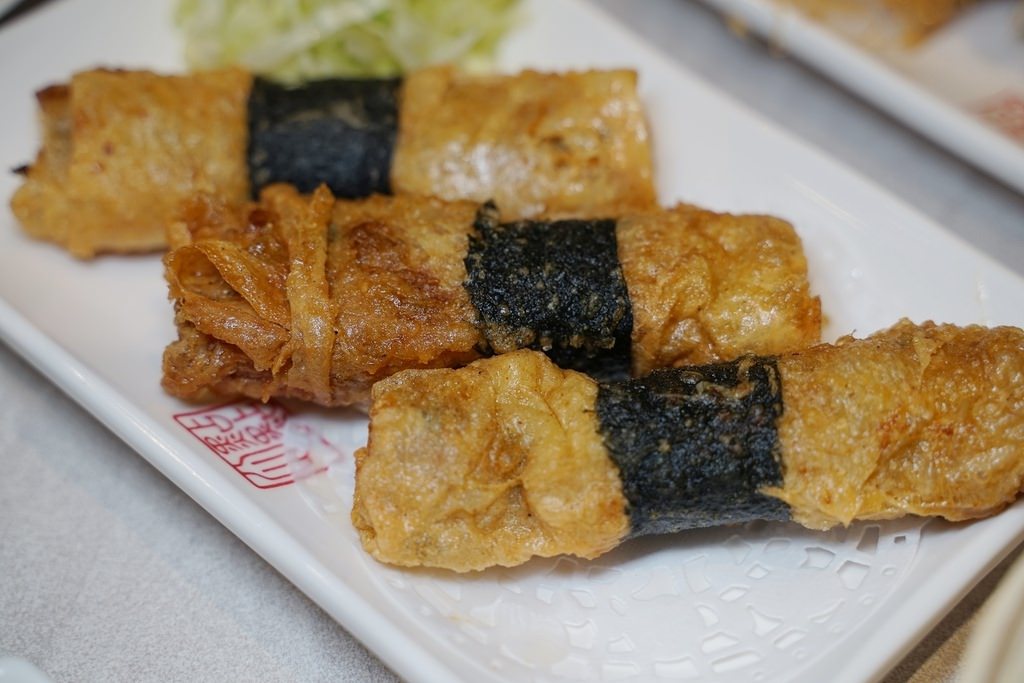 【大江購物中心美食餐廳推薦】人氣必點招牌「豬仔流沙包」 遊港必吃港式點心專門店 點點心台灣中壢大江店