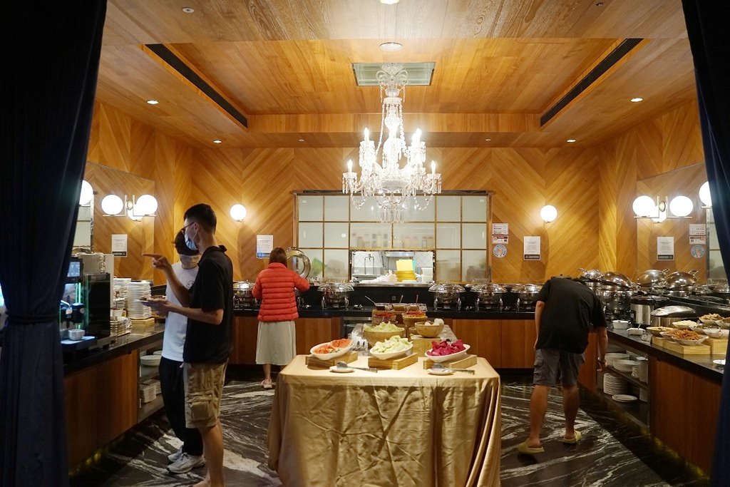 【台中商務飯店推薦】歐洲奢華風格 露天泳池+健身房 薆悅酒店五權館