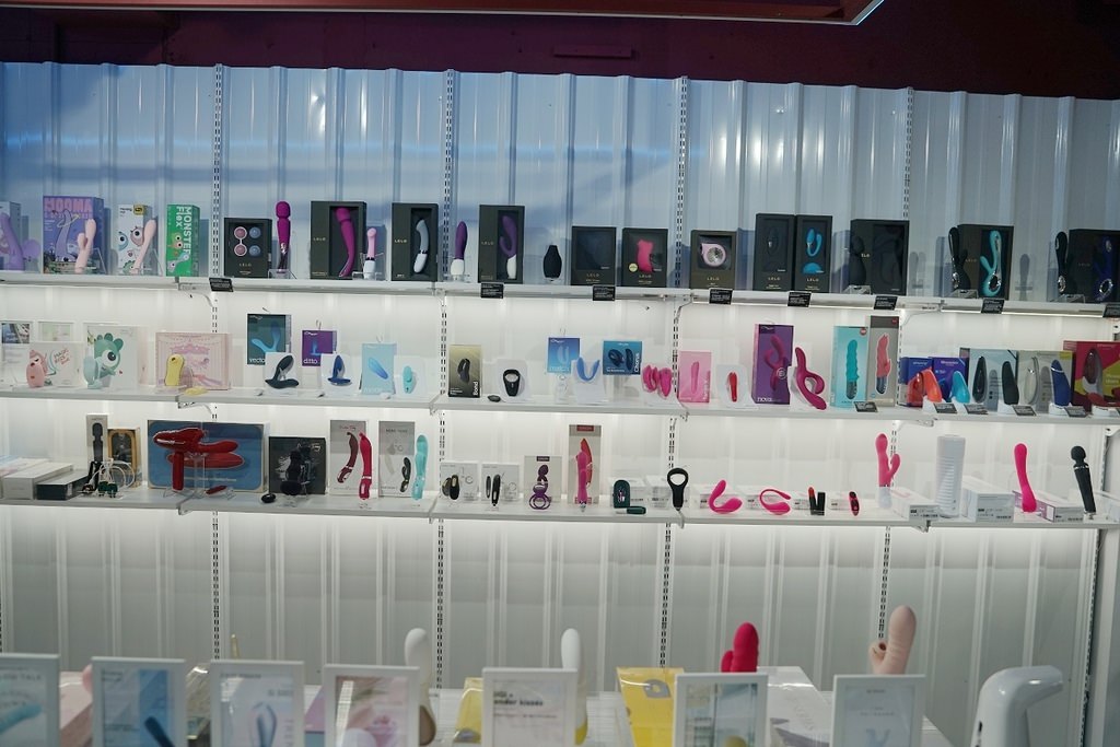【板橋情趣用品店推薦】全台最有質感情趣商品店 全台唯一TENGABOX飛機杯冰箱 2人世界情趣用品新北板橋店