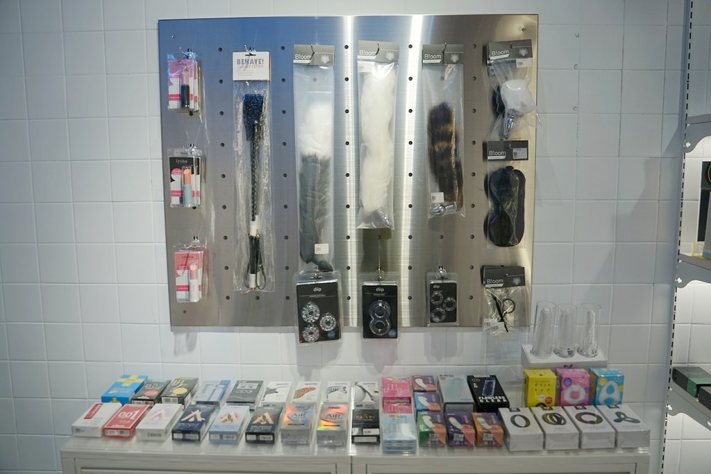 【板橋情趣用品店推薦】全台最有質感情趣商品店 全台唯一TENGABOX飛機杯冰箱 2人世界情趣用品新北板橋店