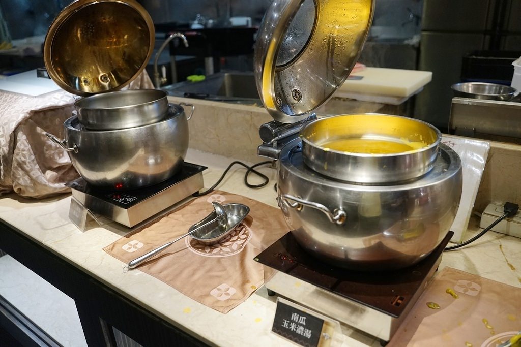 【台中南屯吃到飽推薦】台中海鮮吃到飽餐廳首選 超高CP值美食無限量供應 潮港城太陽百匯
