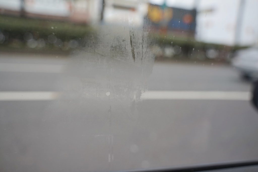 【玻璃防霧好物推薦】車窗玻璃/後視鏡/浴室鏡子都能用 清潔指紋油垢並形成防霧鍍膜【Soft99玻璃防霧劑凝膠型】